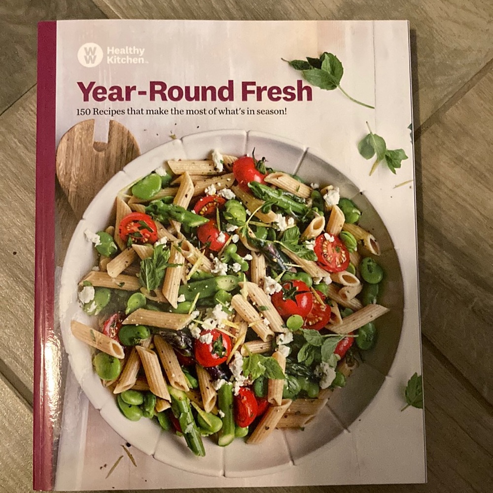 Weight Watchers Year Round Fresh Cookbook